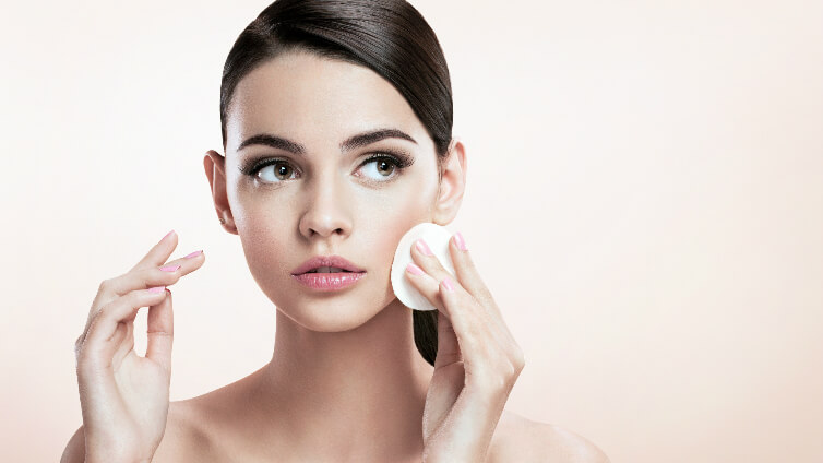 Jak owocnie dbać o swą skórę twarzy i poprawić jej wygląd?